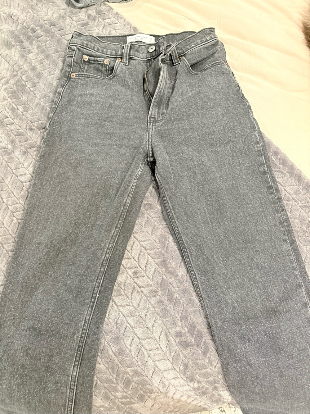 Abercrombie & Fitch Men's Straight Gray Jeans